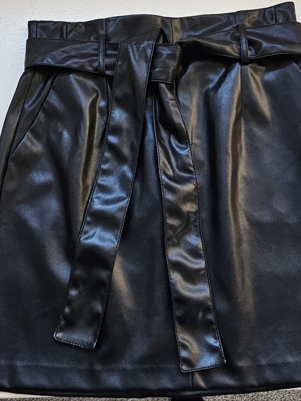 Banana Republic Black Faux Leather Paperbag Waist Skirt